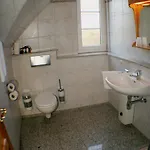 بيت ريفي Landgasthof Zur Krummen Linde