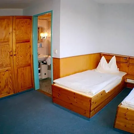 Landgasthof Zur Krummen Linde 2* Stolpe (Hohen Neuendorf)