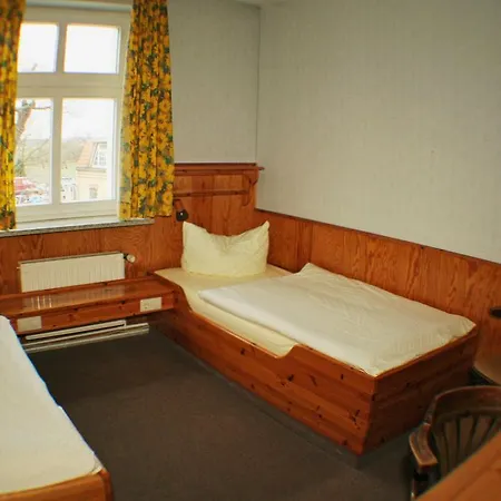Мини-отель Landgasthof Zur Krummen Linde Stolpe (Hohen Neuendorf)
