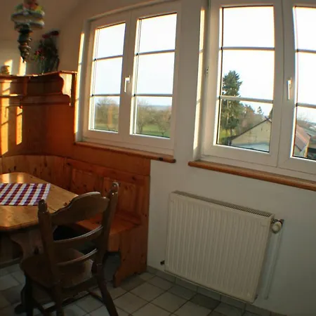 بيت ريفي Landgasthof Zur Krummen Linde