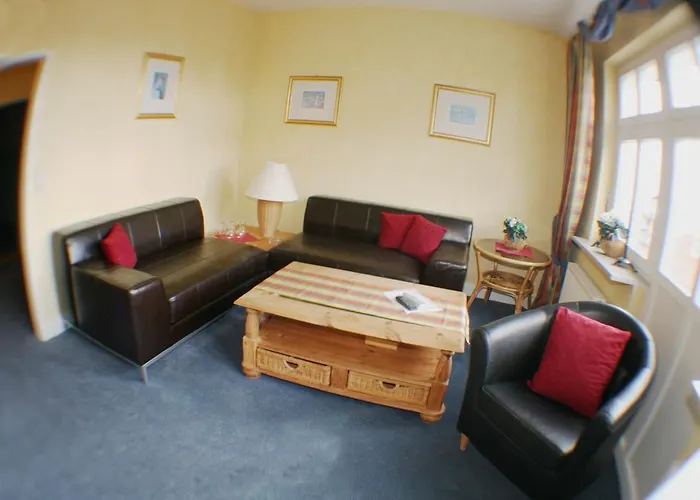 Landgasthof Zur Krummen Linde Inn Stolpe (Hohen Neuendorf)